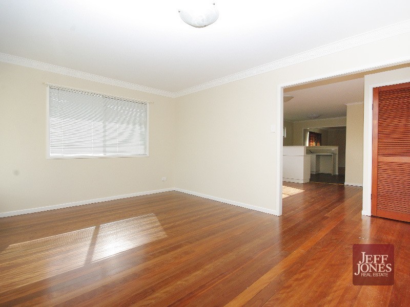 112 Nyleta Street, Coopers Plains QLD 4108