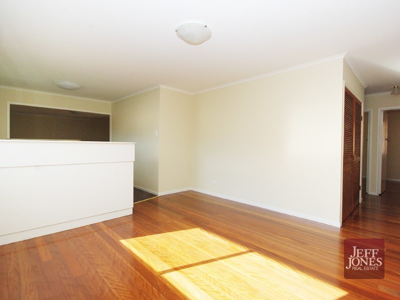 112 Nyleta Street, Coopers Plains QLD 4108