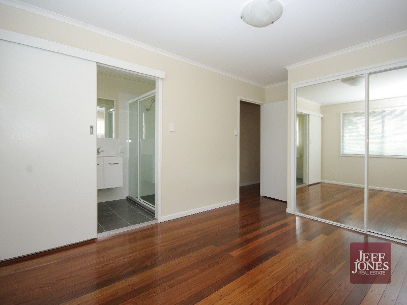 112 Nyleta Street, Coopers Plains QLD 4108