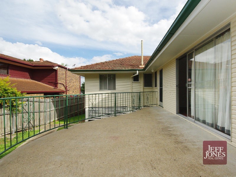 112 Nyleta Street, Coopers Plains QLD 4108