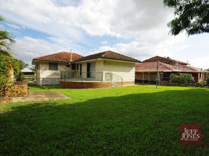 112 Nyleta Street, Coopers Plains QLD 4108