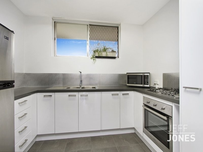 3/25 Ellis Street, Greenslopes QLD 4120