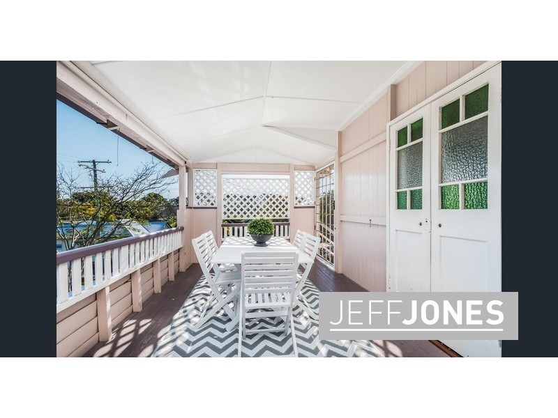 24 Brown Street, Camp Hill QLD 4152