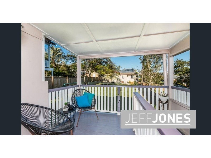 24 Brown Street, Camp Hill QLD 4152