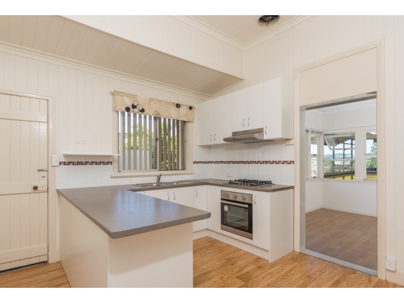 11 Salisbury Street, Woolloongabba QLD 4102