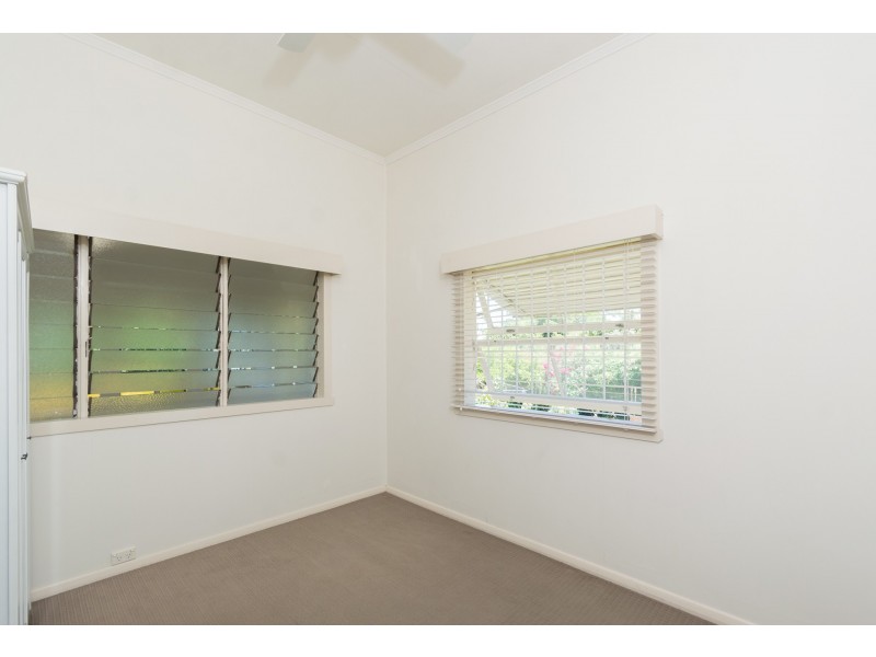 11 Salisbury Street, Woolloongabba QLD 4102