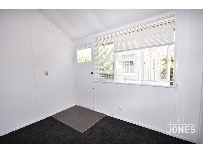 1/16 Bardsley Avenue, Greenslopes QLD 4120