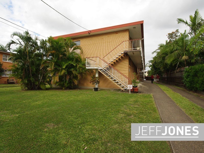 2/33 Dansie Street, Greenslopes QLD 4120