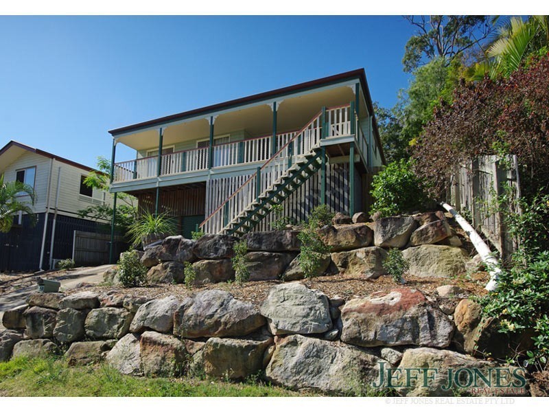 51 Roseglen Street, Greenslopes QLD 4120