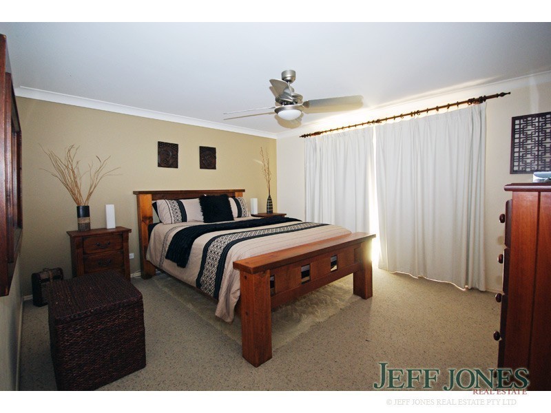 51 Roseglen Street, Greenslopes QLD 4120