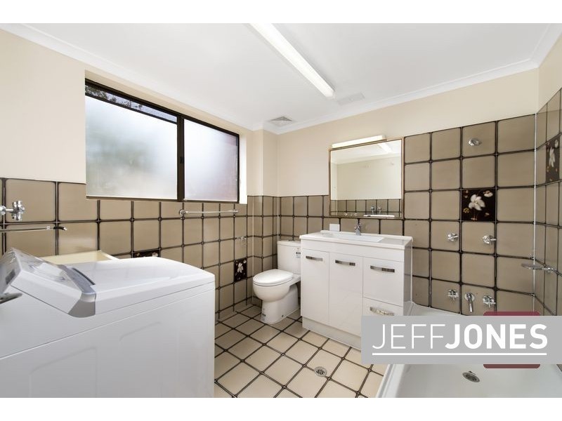 2/60 Ekibin Road, Annerley QLD 4103