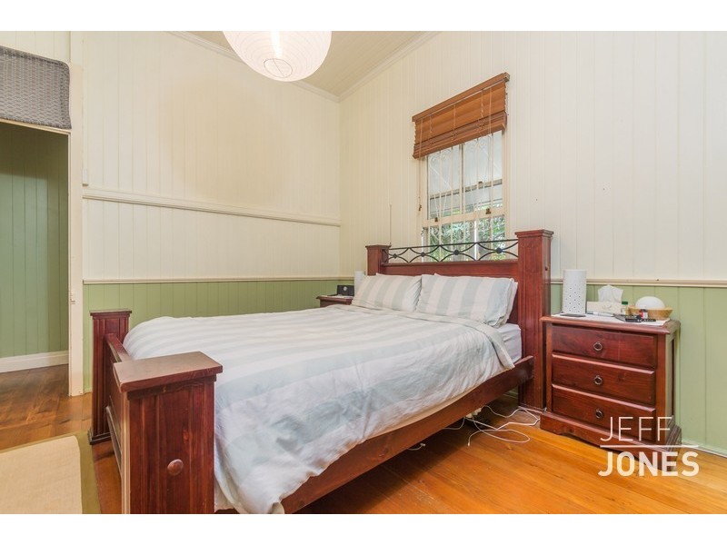 21 Ernest Street, Morningside QLD 4170