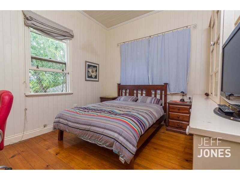21 Ernest Street, Morningside QLD 4170