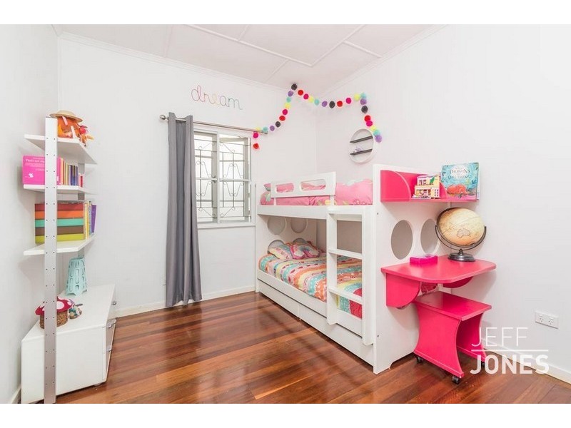 15 Blackfriars Drive, Carina QLD 4152