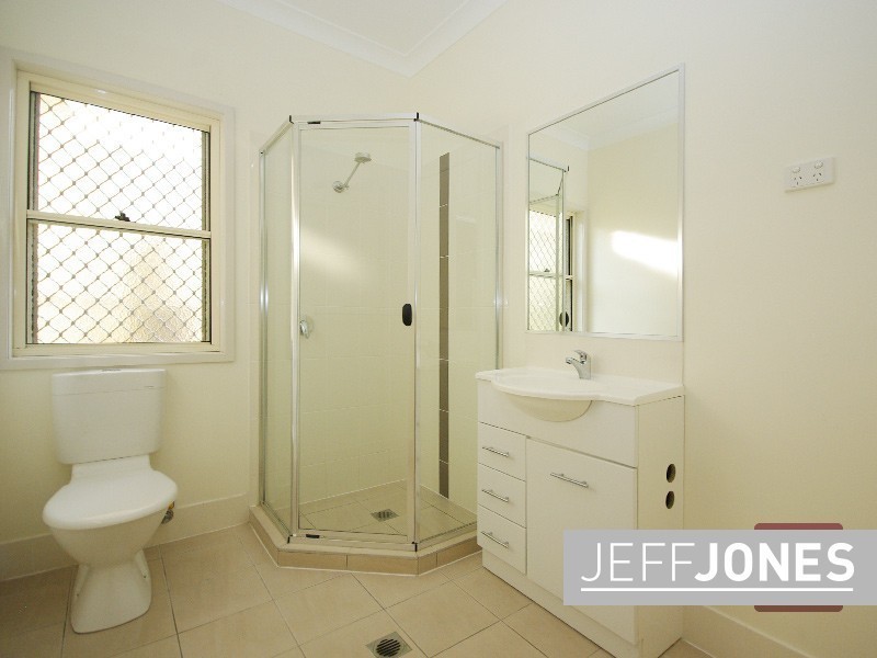 166 Cornwall Street, Greenslopes QLD 4120
