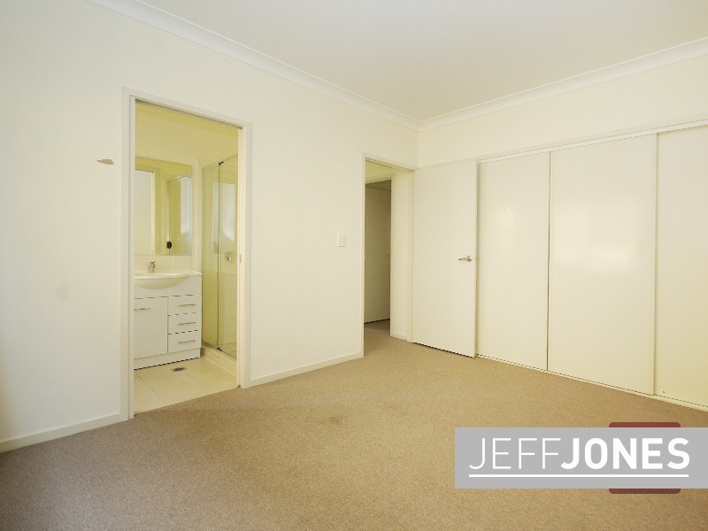 166 Cornwall Street, Greenslopes QLD 4120