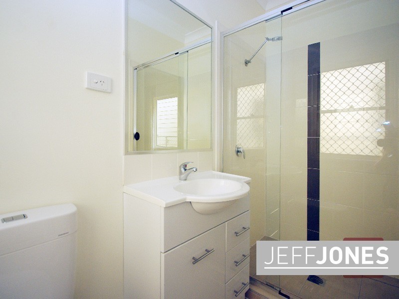 166 Cornwall Street, Greenslopes QLD 4120