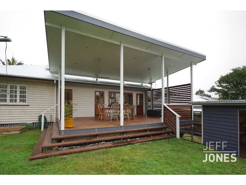 43 Stimpson Street, Fairfield QLD 4103