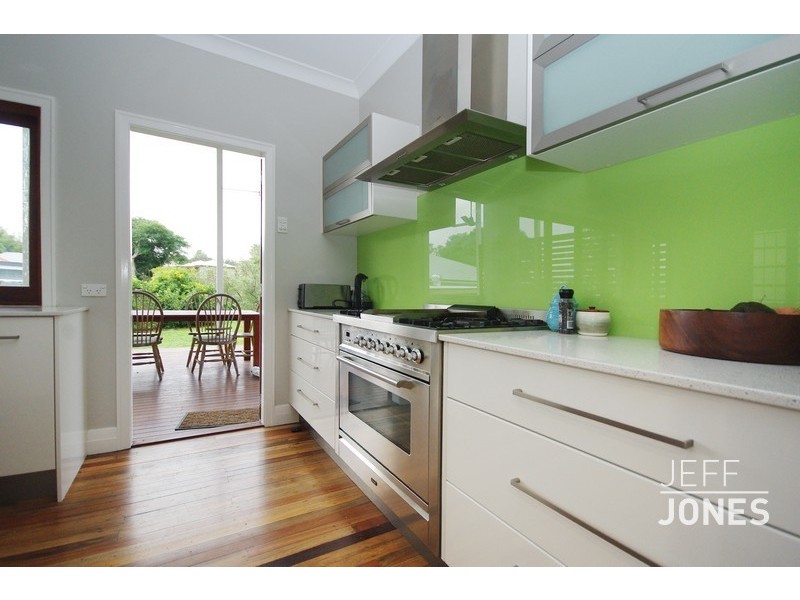 43 Stimpson Street, Fairfield QLD 4103