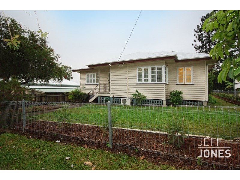 43 Stimpson Street, Fairfield QLD 4103