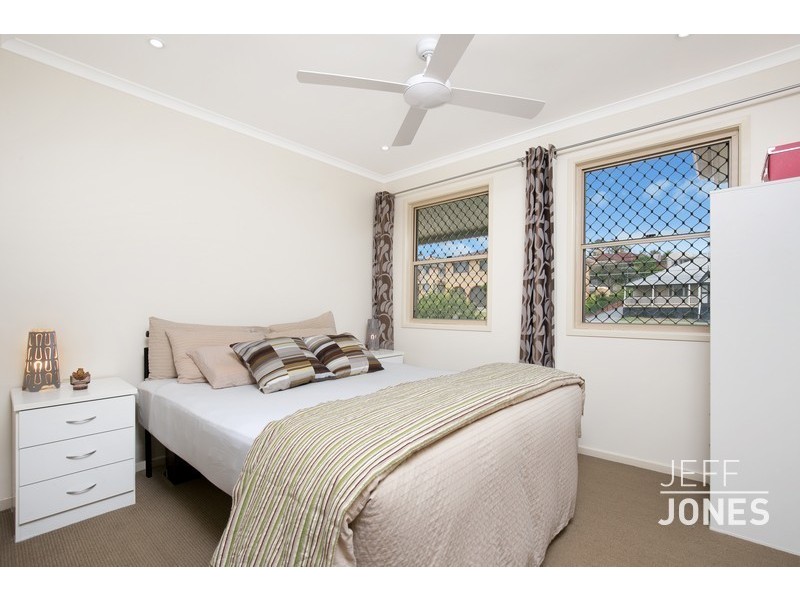 1/62 Douglas Street, Greenslopes QLD 4120
