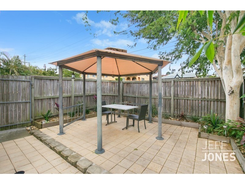 1/62 Douglas Street, Greenslopes QLD 4120