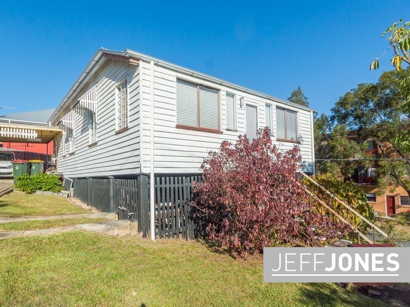16 Somervell Street, Annerley QLD 4103