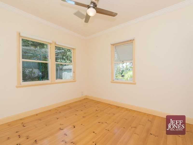 14 Bilsand Street, Tarragindi QLD 4121