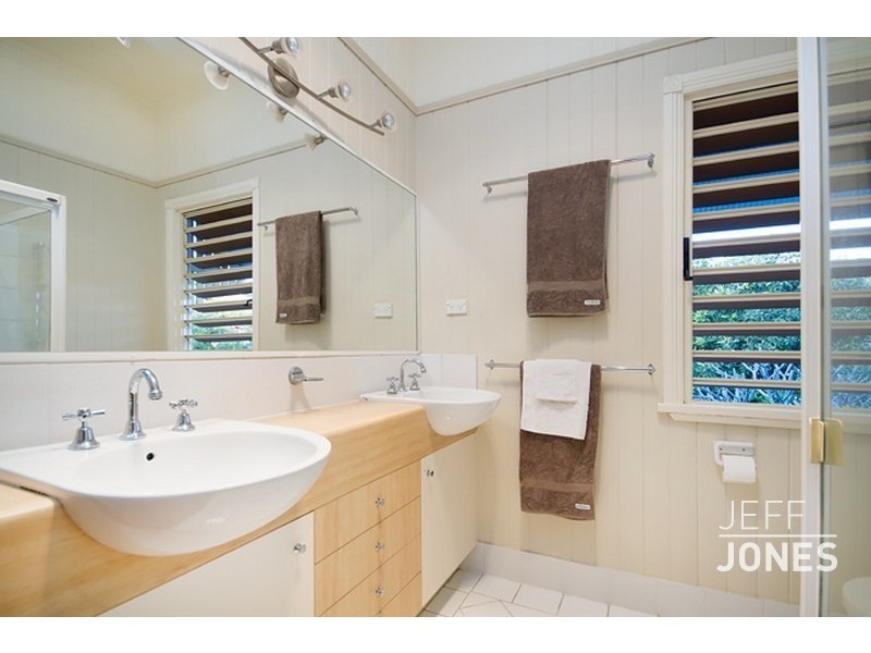 118 Ridge Street, Greenslopes QLD 4120