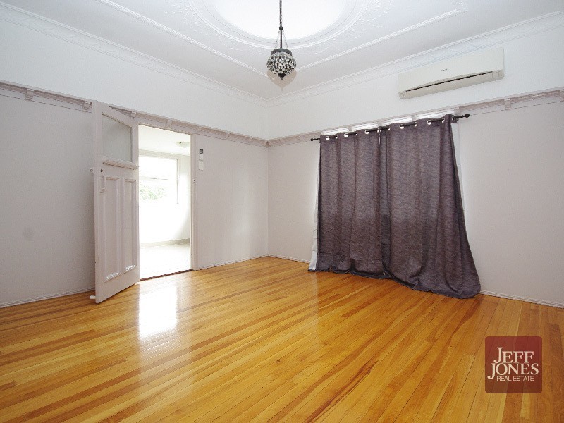 148 Juliette Street, Greenslopes QLD 4120