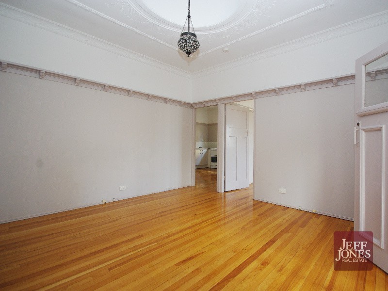 148 Juliette Street, Greenslopes QLD 4120
