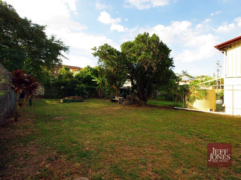 148 Juliette Street, Greenslopes QLD 4120