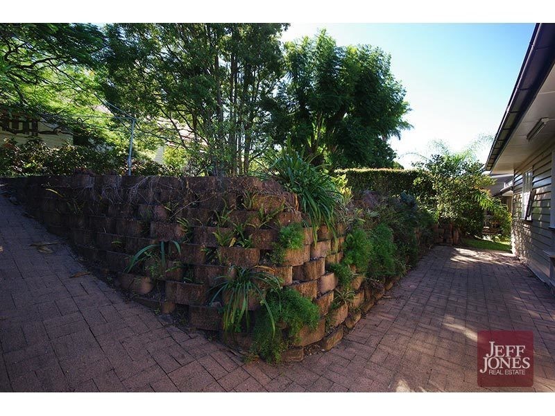 11 Benbow Street, Tarragindi QLD 4121