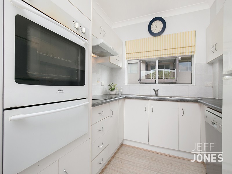 6/56 Knowsley Street, Greenslopes QLD 4120