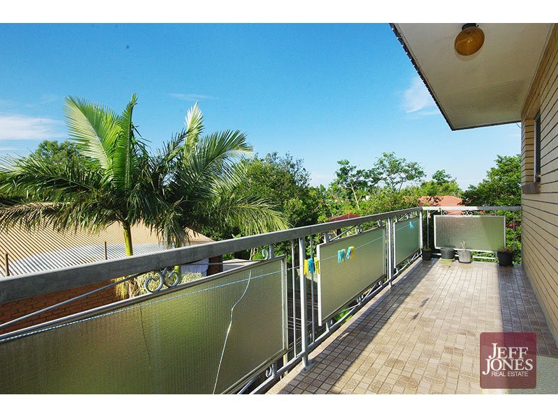 8/24 Carl Street, Woolloongabba QLD 4102