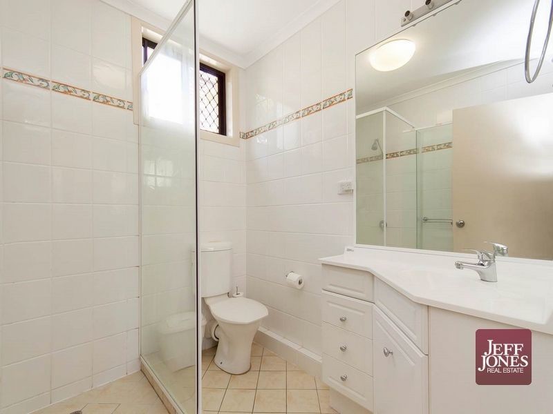 4/44 Douglas Street, Greenslopes QLD 4120