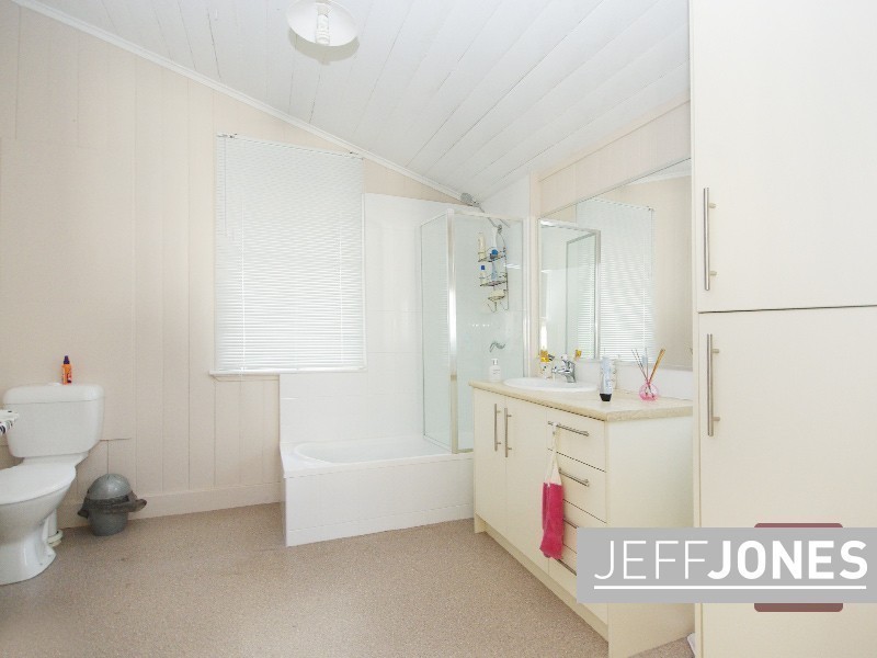 154 Juliette Street, Greenslopes QLD 4120