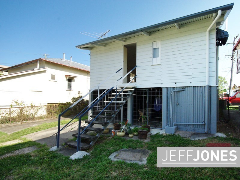 154 Juliette Street, Greenslopes QLD 4120
