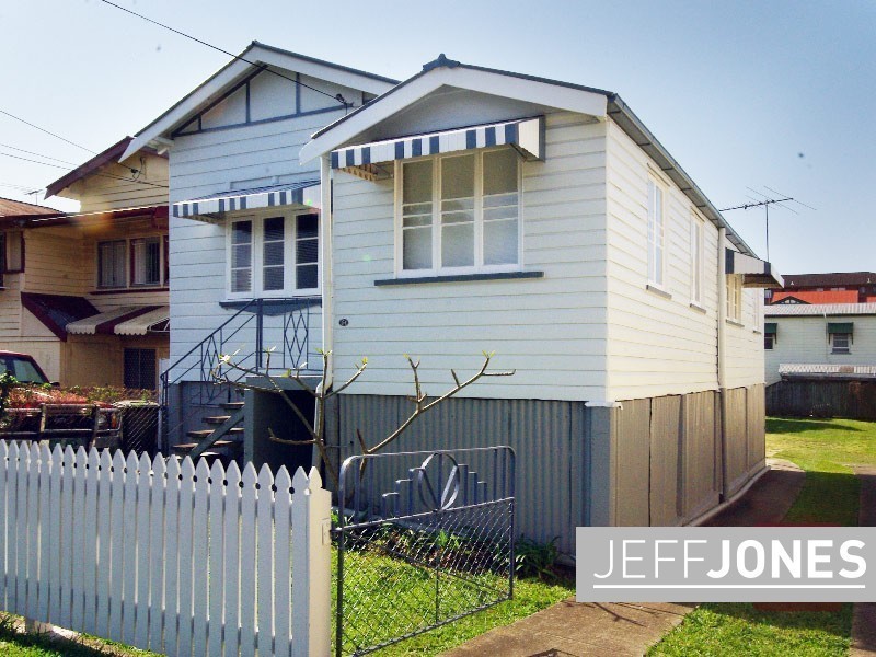 154 Juliette Street, Greenslopes QLD 4120