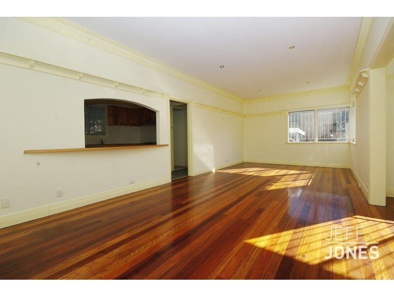 29 Mossgrove Street, Woolloongabba QLD 4102