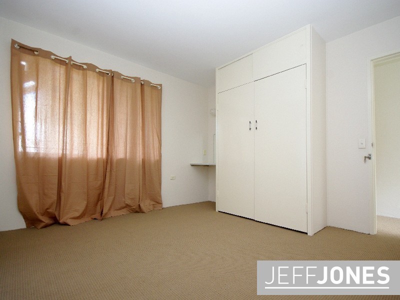 2/27 Mansfield Street, Coorparoo QLD 4151