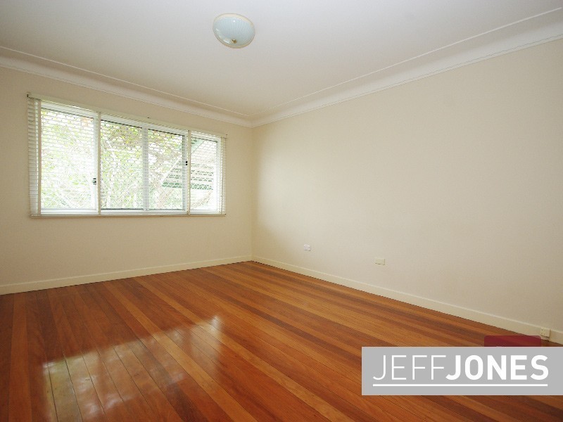 35 Ormonde Road, Yeronga QLD 4104