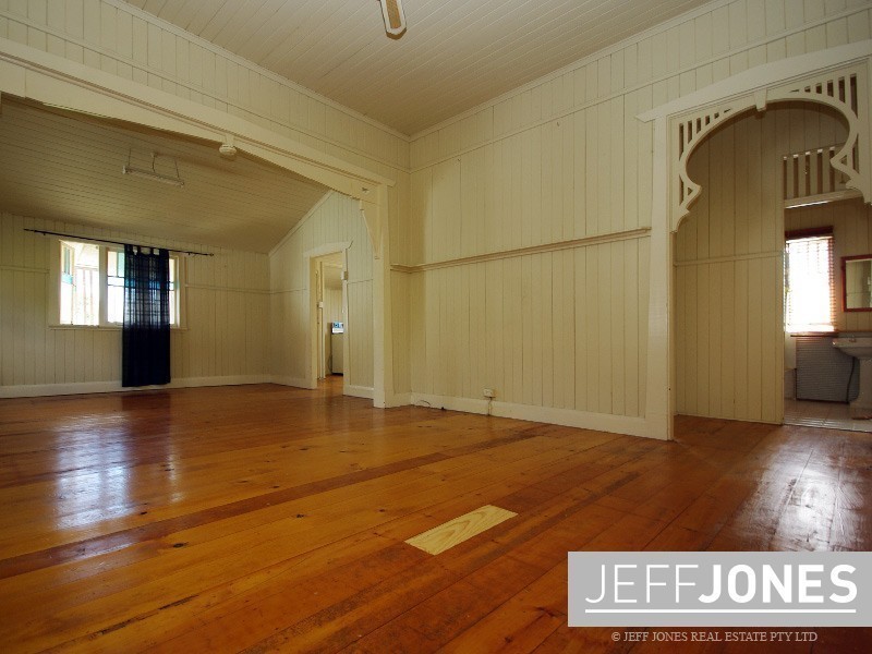 141 Fairfield Road Fairfield, Fairfield QLD 4103