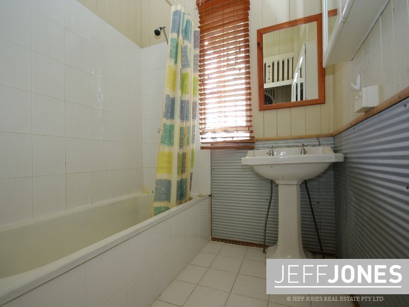 141 Fairfield Road Fairfield, Fairfield QLD 4103