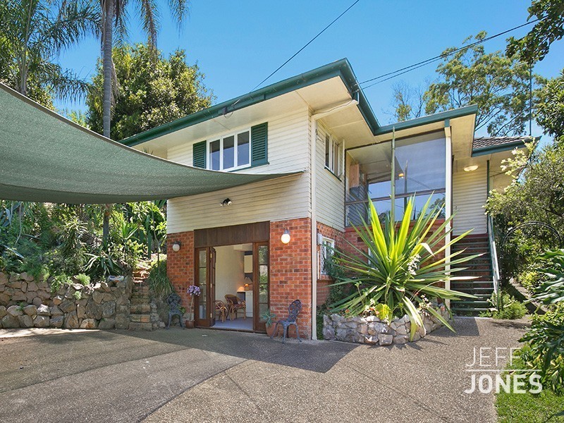 25 Alamine Street, Holland Park QLD 4121