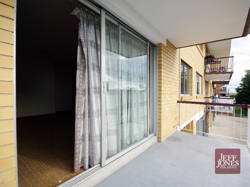 1/197 Cavendish Road, Coorparoo QLD 4151