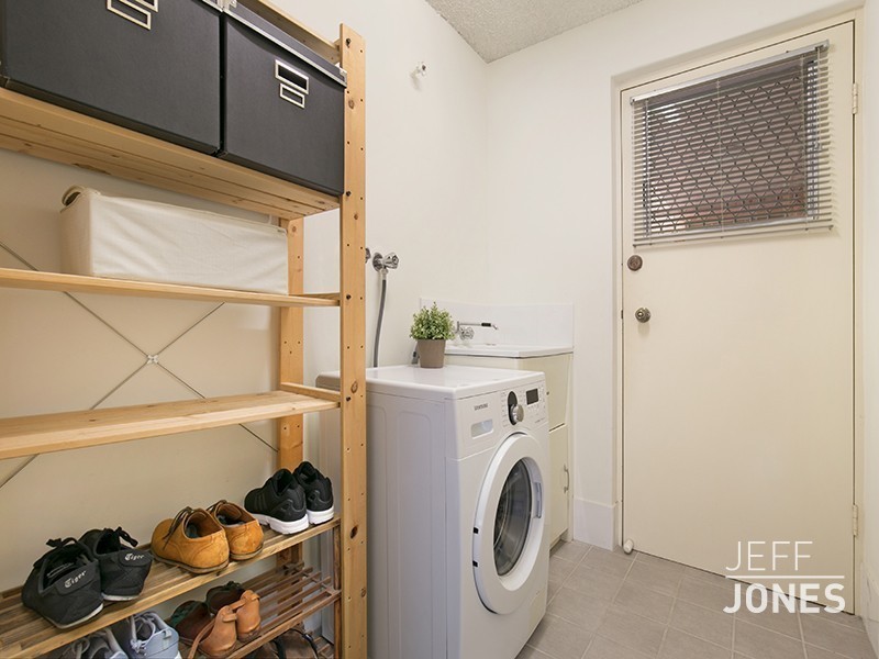 2/36 Galway Street, Greenslopes QLD 4120