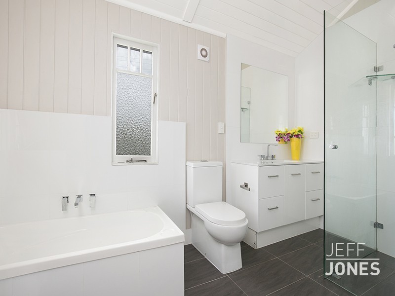 96 Dunellan Street, Greenslopes QLD 4120