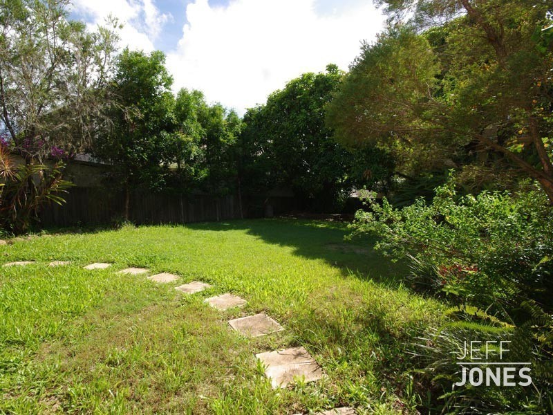 73 Henry Street, Greenslopes QLD 4120