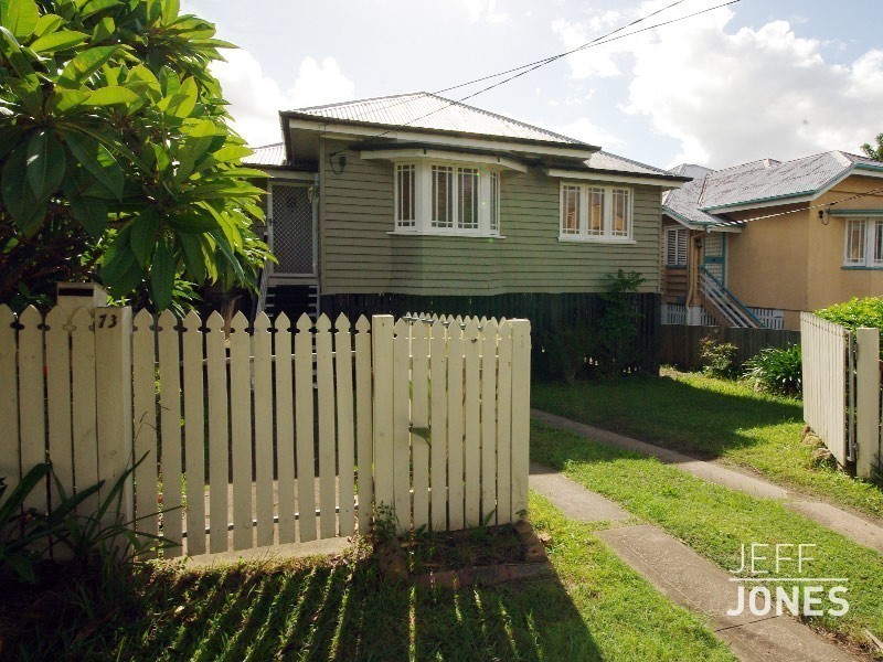 73 Henry Street, Greenslopes QLD 4120